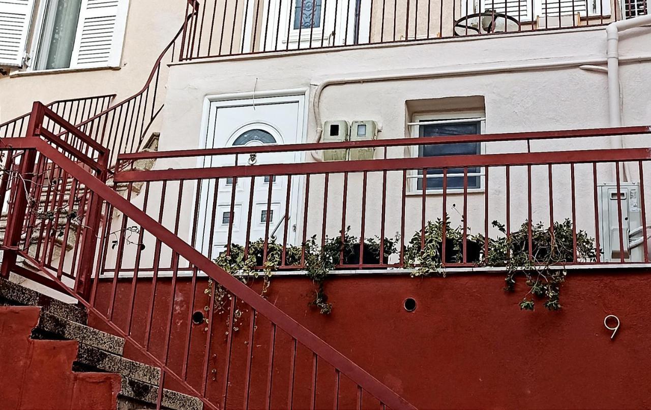 Athina'S Little Apartment Солун Екстериор снимка
