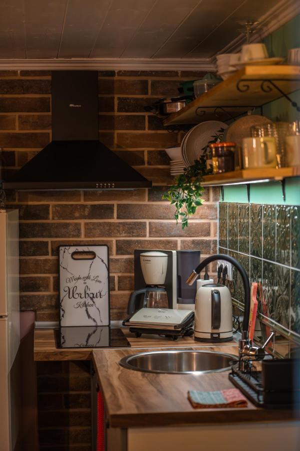 Athina'S Little Apartment Солун Екстериор снимка