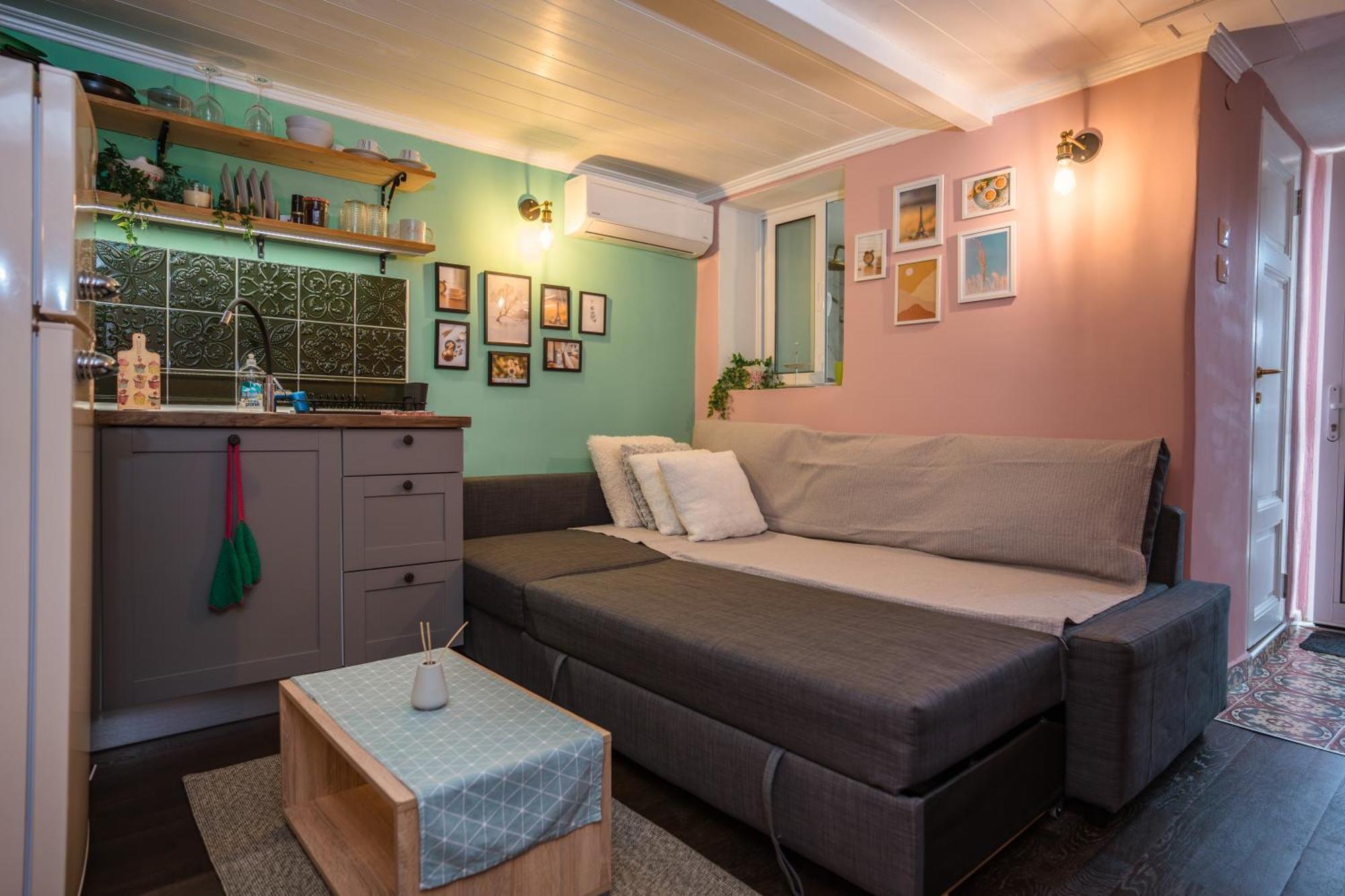 Athina'S Little Apartment Солун Екстериор снимка