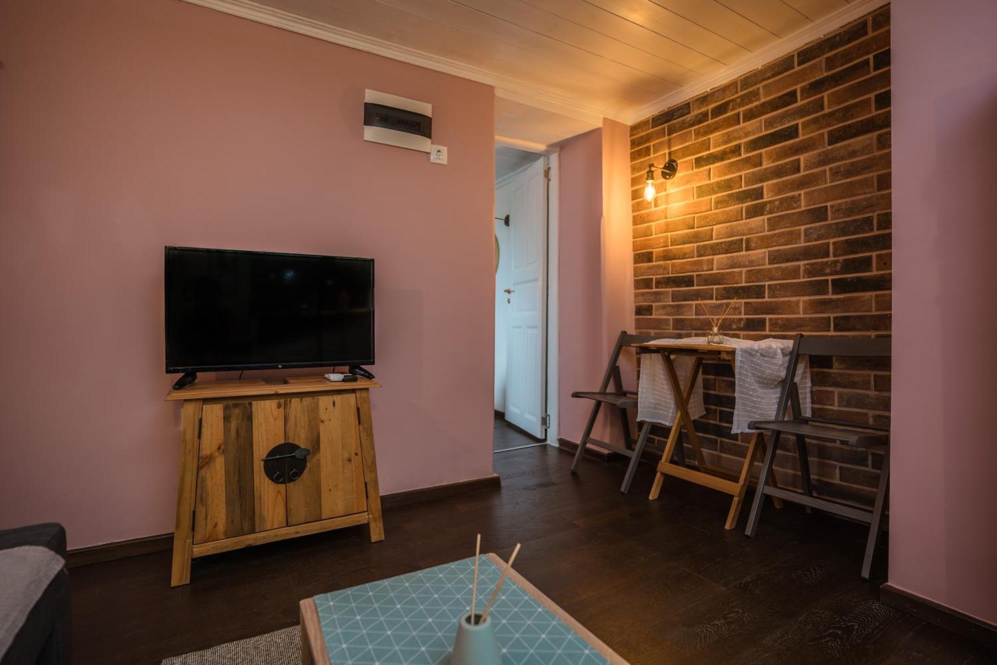 Athina'S Little Apartment Солун Екстериор снимка